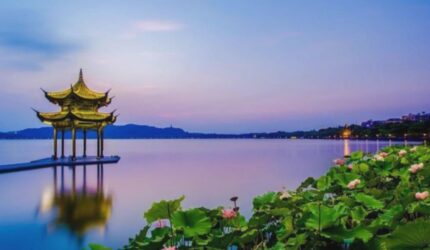 West Lake Hangzhou: Sejarah, Tiket Masuk dan Lokasi Wajib Dikunjungi!