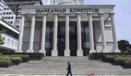 DPR Buka Kans Revisi UU MK Usai Putusan Pemilu Dipisah