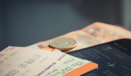 Kode SEQ di Boarding Pass: Rahasia Tersembunyi yang Wajib Diketahui!