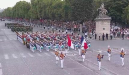 Maju Tak Gentar Menggema di Parade Bastille Prancis!