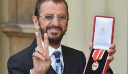 Ringo Starr Turun Tangan! Film Biopik The Beatles Garapan Sam Mendes