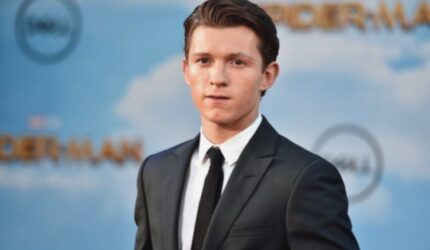 Tom Holland Jadi James Bond? Reaksi Fans Tak Terduga!