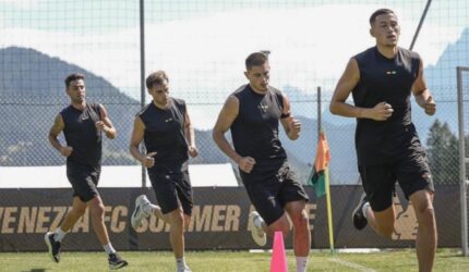 Jay Idzes Serie A: Fabrizio Romano Ungkap Klub Terdepan!