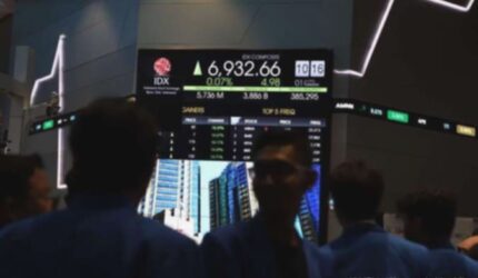 IHSG Merah Tipis? Cek Rekomendasi Saham TLKM, TOWR, ENRG Hari Ini!