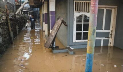 Jakarta Banjir Lagi! Ini Daftar Titik Terparah & Penyebabnya