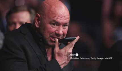 Khabib Ancam Pensiun, Dana White Bereaksi: Ilia Topuria?