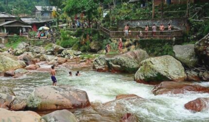 8 Rekomendasi Tempat Wisata Pemandian Air Panas Terdekat dari Jakarta