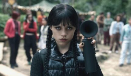 Trailer Wednesday Season 2 Part 1: Nyawa Enid Terancam