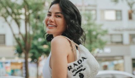 Artis Ini Bongkar Kebaikan Nikita Mirzani, Akui Pernah Ditolong Ibu Lolly saat Dirinya Idap Diabetes hingga Nyaris Diusir dari Kosan!