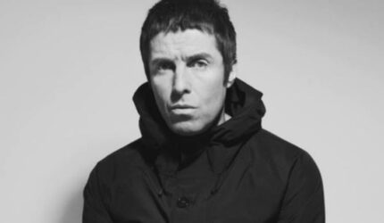 Liam Gallagher Minta Maaf: Rasis di X Ancam Tur Reuni Oasis?