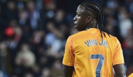 Vinicius Jr: Alasan Tolak Gaji Fantastis dari Arab Saudi Terungkap!