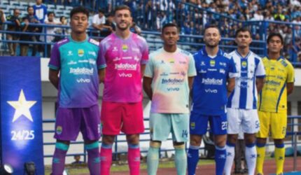 Persib Bandung Hancurkan Semen Padang: Hasil Super League 2-0!