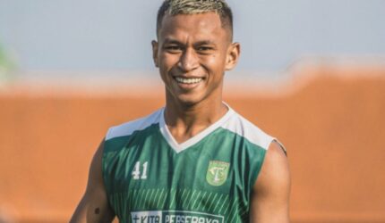Osvaldo Haay: Persipura atau PSMS Medan? Transfer Panas Terungkap!