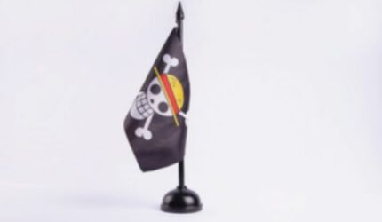 Pedagang Bendera Merah Putih Kaget: Banyak Cari Bendera One Piece!