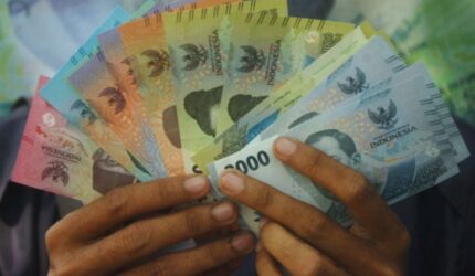 UMK 2026: Buruh Desak Kenaikan 10,5 Persen!