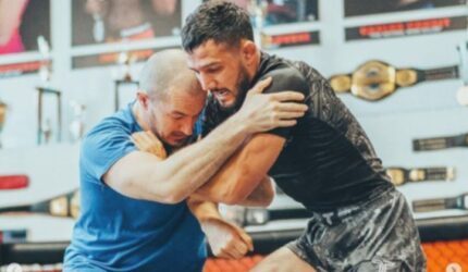 UFC 319: Rekan Latihan Chimaev, Karpet Merah di Kelas Bulu?