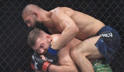 Khamzat Juara UFC, Reaksi McGregor Bikin Geger!
