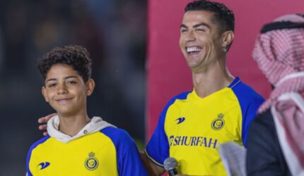 Ronaldo Sumringah! Al Nassr Gaet Bintang Bayern, Kejutan Transfer!