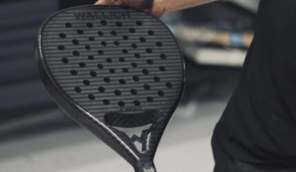 Raket Padel Mahal: Rahasia Harga Fantastis, Layak Dibeli?