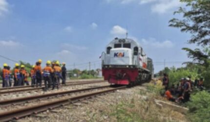Pegadenbaru Subang: KA Bisa Lewat, Tapi… Kecepatan Dibatasi!