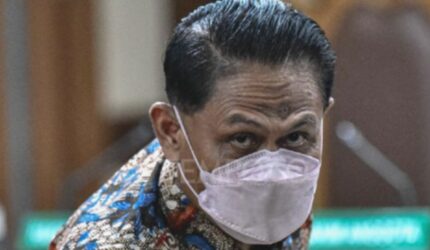 7 Tahun Penjara, Mantan Ketua PN Surabaya Divonis