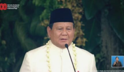 Prabowo Cium Merah Putih: Momen Haru Jelang HUT ke-80 RI
