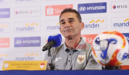 Vanenburg Dihujat Media Korea! Ada Apa dengan Pelatih Timnas U-23?